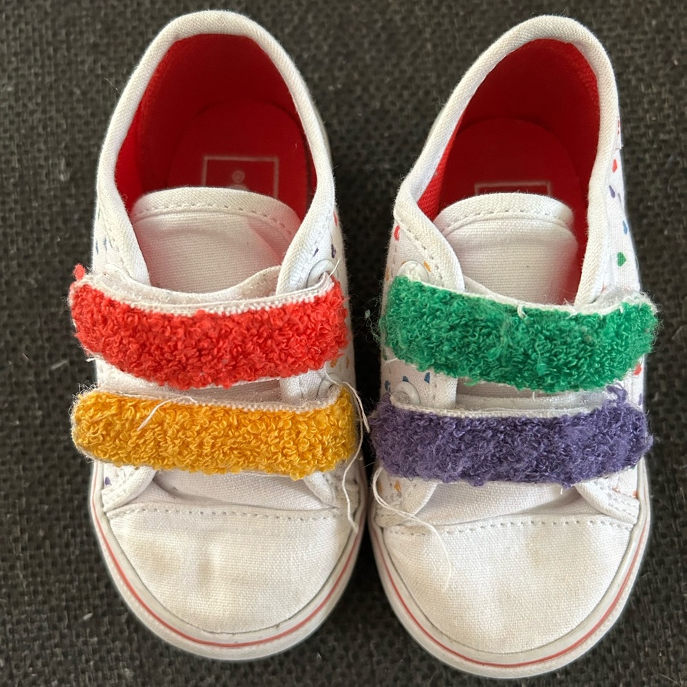 Toddler Rainbow Heart Vans Size 6